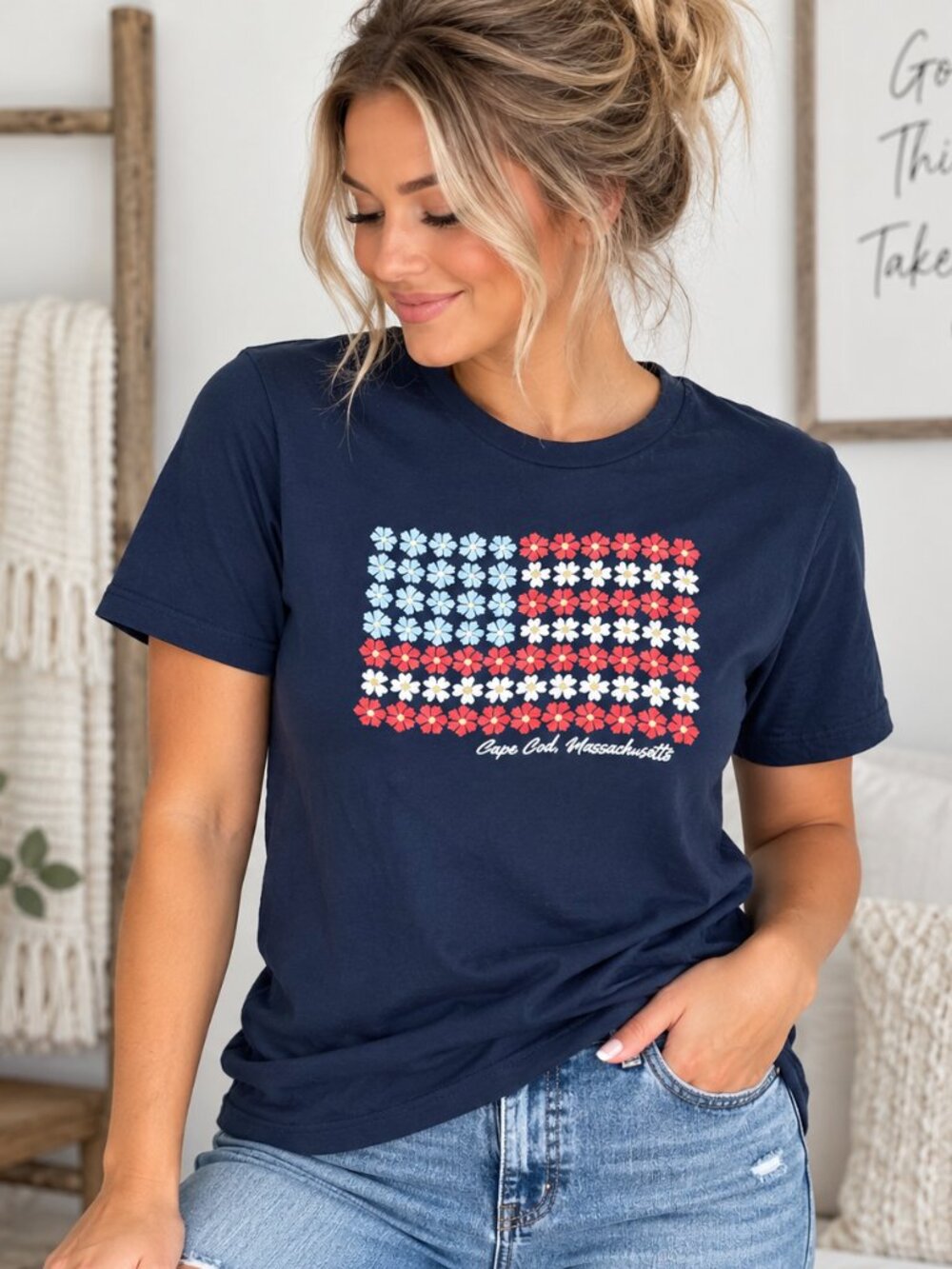 Reserve 84 Cape Cod Massachusetts Floral American Flag Navy T-Shirt M